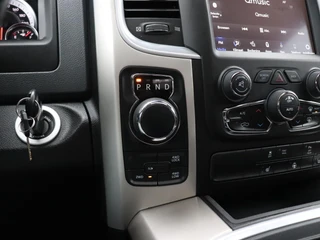 Dodge Ram 1500 5.7 V8 4x4 Crew Cab Classic | LEDER | SCHUIFDAK | LPG | TREKHAAK | NAVIGATIE / 27