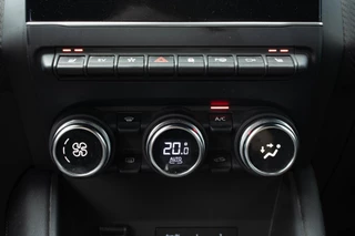 Renault Captur 1.6 E-Tech PHEV 160 RS Line|Stoelverwarming|360 Camera| / 36