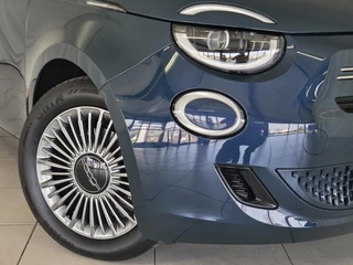 Fiat 500 1.0 Hybrid Torino Launch Edition | Apple-Android | Cruise Control | Parkeersensoren / 24