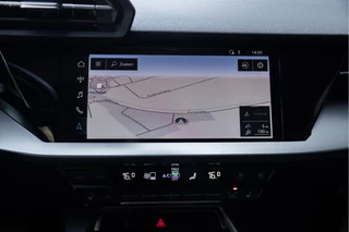 Audi A3 Sportback 35 TFSI S Line  | Carplay | Stoelver. | Parkeersens. | / 40