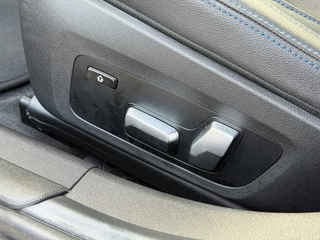 BMW 3 Serie 320E M-Sport Panodak 19 Inch Keyless / 32