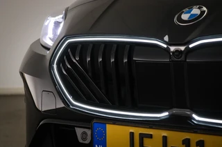 BMW 1-serie 123 xDrive | INNOVATION PACK | PANORAMADAK | STUURVERWARMING | MASSAGE |  HEAD UP | 360 CAMERA | 19" / 8