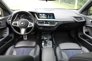 BMW 1 Serie 118i High Executive M-Sport  | Panodak | Stoelverw. | LED | DAB | Camera | BTW | / 24