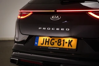 Kia ProCeed 1.5 T-GDI GT-Line | CAMERA | CLIMATE CONTROL / 23