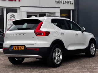 Volvo XC40 1.5 T3 Momentum Pro | NL-Auto | Elek. Achterklep | Parkeersensoren | Navigatie / 2