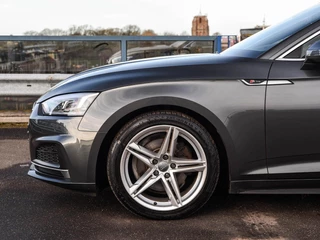 Audi A5 Sportback 1.4 TFSI Sport S-line Edition Virtual Cockpit Ambianceverlichting Stoelverwarming LED Apple CarPlay Android Auto DAB Navigatie 18" / 43