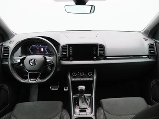 Skoda Karoq 1.5 TSi 150 Pk Automaat Sportline Business | Trekhaak | Stoel/Stuurverwarming | Panorama dak | Matrix LED | Camera | CarPlay | Parkeersensoren | 18 Inch | 50.137 Km !! / 38