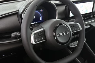 Fiat 600 1.2 Hybrid Urban / 9