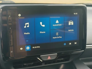 Mazda 2 Hybrid 1.5 Centre-line uit 2025 Rijklaar “Sinds 1970 | 5.000+ reviews | Score 9,5 | Service zoals ’t hoort” Henk Jongen Auto's in Helmond,  al 50 jaar service zoals 't hoort! / 18