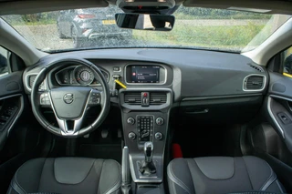 Volvo V40 2.0 T2 Inscription Parkeersensor achter|Bleutooth|Airco / 37