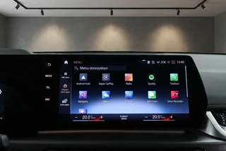 BMW X1 xDrive23i M Sport 218PK Panorama | Leder | Harman | HUD | 360° Camera | 20" LM / 14