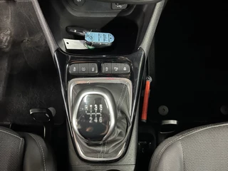 Opel Crossland 1.2 Turbo Level 4 / NL-auto / Met nieuwe distributieriem / 37