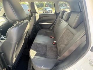 Suzuki Vitara 1.0 Boosterjet Stijl  | Afn. trekhaak | Pano | Keyless | Adapt. Cruise | PDC incl. Camera | Alcantara | Apple/Android / 54