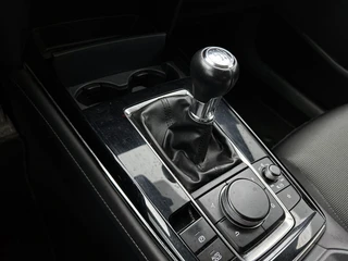 Mazda CX-30 2.0 e-SkyActiv M Hybrid | Adaptive Cruise | Stoel/Stuurverwarming | Camera | Navigatie | Trekhaak / 17