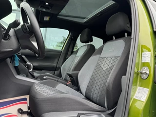 Volkswagen Taigo 1.0 TSI R-Line - Pano - 1E Eigenaar * DSG / 5