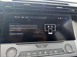 Peugeot e-308 SW Style EV 54 kWh | Demo Auto | Tot 8 jaar Garantie | Tot 420 Km WLTP | Navigatie via Telefoon | Warmtepomp | 18" Lichtmetalen Velgen | Adaptieve Cruise Control met Drive Assist | Full LED Verlichting | Climate Control | DAB Radio | Apple Carplay/Android Auto. / 22