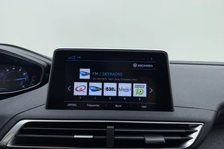 Peugeot 3008 1.2T GT Line 130pk | Navigatie | Achteruitrijcamera | Climate Control | LED koplampen | Handsfree kofferklep | Keyless Entry & Start | Apple Carplay & Android Auto | 19'' Lichtmetalen velgen | 1.400kg trekgewicht | 1e eigenaar / 23