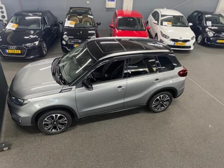 Suzuki Vitara 1.4 Boosterjet Style Smart Hybrid/ Nederlandse auto/ Afneembare trekhaak/ Pano/ Parkeersensoren/ Achteruitrijcamera / 48