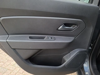 Dacia Duster 1.2 TCe 126pk Comfort Airco Cruise Trekhaak Hoge instap / 15