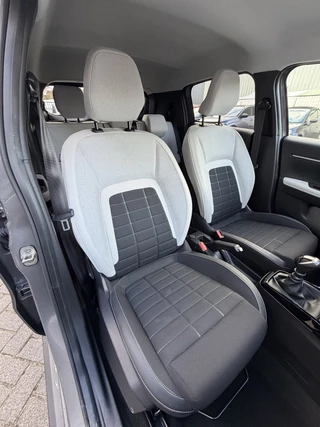 Citroën C3 100pk Max (Camera - Navigatie - Automatische Airco - LED - 17"- Apple Carplay - Draadloos laden - Two Tone) / 12