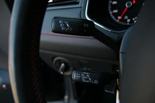 SEAT Arona 1.0 TSI FR B. Int. / 19