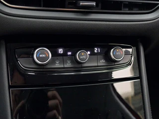 Opel Grandland 1.2 Turbo Level 4 | 8-traps Automaat Carplay / 36