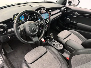 MINI Electric MINI Electric Collection 33 kWh | SOH 96% | Dealer Onderhouden | Panoramadak | Camera | Carplay | Stoelverwarming | / 45