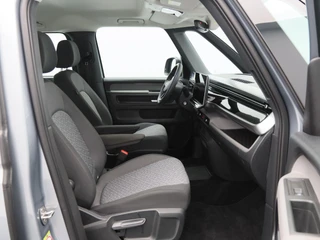 Volkswagen ID. Buzz Pro 86 kWh 286 Pk LWB 7 Persoons | Cruise Control | CarPlay | Climatronic | Navigatie | 19 Inch | 18.855 Km !! / 37