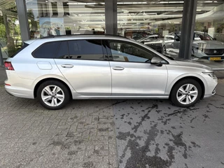 Volkswagen Golf Variant TSI 110pk Life Business Achteruitrijcamera | Navi / 5