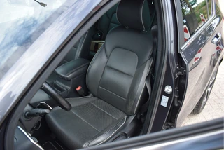 Kia Sportage 1.6 T-GDI 4WD GT-Line First Edition 177 PK  | NL-Auto | Camera | DAB | Nav | Leder | Keyless | Trekhaak | 4-Seasons / 16