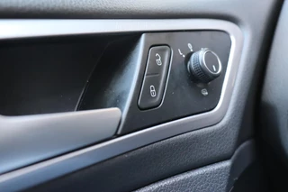 Volkswagen e-Golf 116 PK | SOH 83,6% | NAVI | STOELVERWARMING | / 20