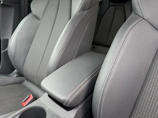 Audi A3 35 TFSI S-Line Automaat ACC B&O Black Style / 49
