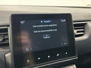 Renault Arkana 1.6 E-Tech full hybrid 145 evolution CAMERA CRUISE LM NAVI CARPLAY. / 38