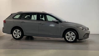 Volkswagen Golf Variant 1.5 TSI Life Business Sfeerverlichting Navigatie Virtual Cockpit Parkeersensoren / 12