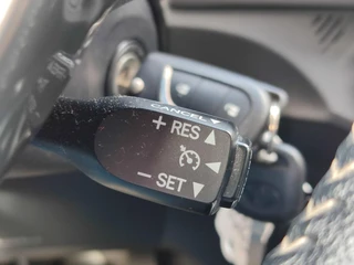 Toyota Yaris 1.5 Hybrid ASPIRATION 4S-BANDEN NAVI CRUISE CLIMA CAMERA BLUETOOTH NL-AUTO DEALER ONDERHOUDEN! / 17