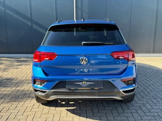 Volkswagen T-Roc 1.0 TSI Style * Navigatiesysteem * Stoelverwarming * Adaptieve Cruise Control * Parkeercamera * / 5