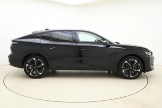 Peugeot 408 1.2 Hybrid 145 e-DCS6 Allure | Achteruitrijcamera | Dealer Onderhouden l Wireless Apple Carplay & Android Auto l TomTom Navigatie l DAB l Bluetooth l PDC l Camera l LED l Lichtmetalen Velgen / 9