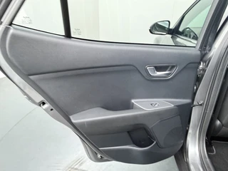 Kia Stonic 1.0 T-GDi MHEV GT-Line  Stoel/-Stuurwielverwarming - Achteruitrijcamera - Climate Control - Navigatie - Apple Carplay / Android Auto - Fabrieksgarantie tot 05-2031 / 34