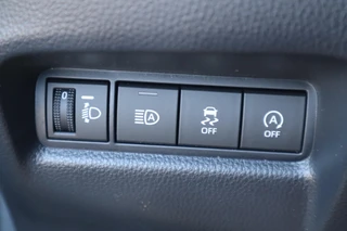 Toyota Aygo X LIMITED JBL-AUDIO STOELVERWARMING KEYLESS PARK-SENSOREN 18"LMV APPLE/ANDROID LED CLIMA CAMERA AD-CRUISE NL-AUTO / 22