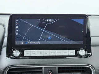 Hyundai Kona EV Comfort 64 kWh - SOH 94,5%  - Airco - Keyless Entry - Apple CarPlay/Android Auto - Achteruitrijcamera - Virena Zekerheidspakket €895,- / 29
