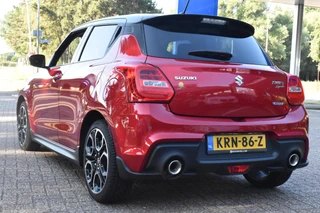 Suzuki Swift 1.4 Sport Smart Hybrid | Sportstoelen | Stoelverwarming | BSM | Adaptieve Cruise | 12 mnd BOVAG Garantie | Whatsapp 06-53188999 / 4