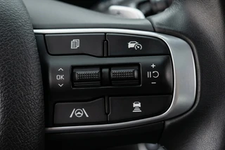 Kia Sportage 1.6 T-GDi Hybrid 230PK DynamicLine Adaptive Cruise | Camera | Carplay / 17