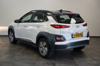 Hyundai Kona EV Comfort 64 kWh 3-Fase  Warmtepomp Two-Tone Adaptive-Cruise Navigatie / 2