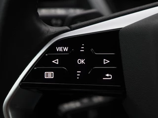Audi Q4 e-tron 45 quattro Advanced edition 77 kWh 265 Pk | Stoelverwarming | Matrix LED | Sonos Audio | 19 Inch | Warmtepomp | 53.634 Km !! / 25