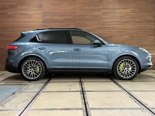 Porsche Cayenne 3.0 E-Hybrid Full Option | Vierwielbesturing | PANO | PDLS+ | BOSE | PASM | ComfortPakket | Soft Close |Trekhaak / 5