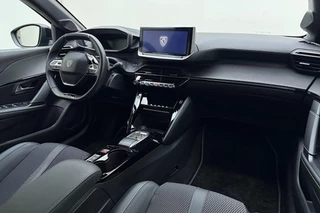 Peugeot 208 1.2 Hybrid 145 e-DCS6 GT | Climate & Cruise Control | Achteruitrij camera | AppleCarplay/Android Auto | / 16