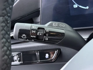 Kia Niro EV Edition Advanced 64.8 kWh - SOH 98,3% - Stoel-/stuurverwarming - Elektrisch verstelbare bestuurdersstoel - Leder - Navigatie - - Fabrieksgarantie t/m 2031 / 26