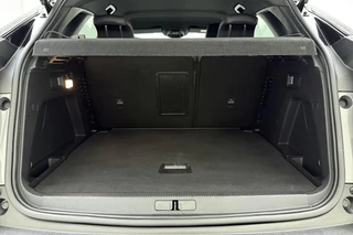 Peugeot 3008 1.2T 130pk GT | Achteruitrijcamera | Parkeersensoren V+A | Cruise & Climate control | Navi | Apple Carplay / Android Auto / 4