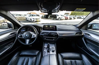 BMW 5 Serie 530e M-Sport  | Leder | Memory | NL Auto / 7