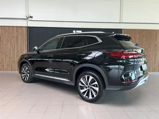 Byd SEAL U 1.5 DM- i FWD NAVI| PANO| 360 CAMERA| LEDER| INFINITY| FABRIEKSGARANTIE TOT 2032| 218PK / 8